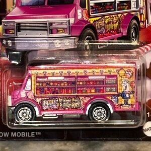 MATCHBOX 2024 CANDY CARS Mix 1 - CHARMS BLOW POPS 1/64 #4 of 6 Chow Mobile CHASE